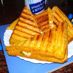 A picture of Grilled cheese sandwich.