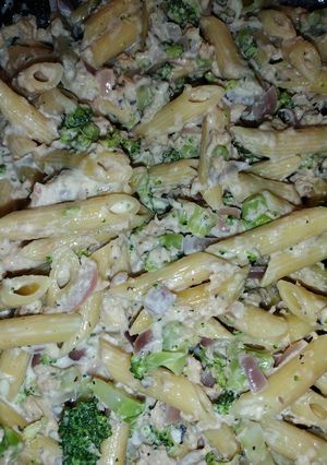 A picture of Creamy Salmon Broccoli Penne.