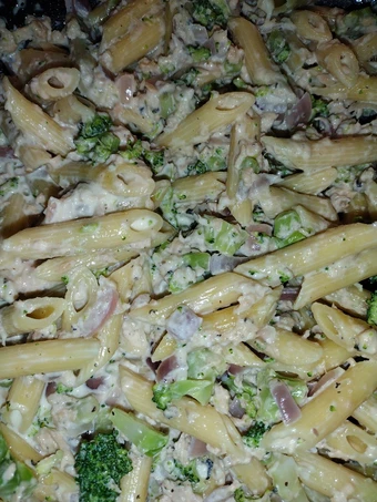 Easy Way Make Creamy Salmon Broccoli Penne which Delicious