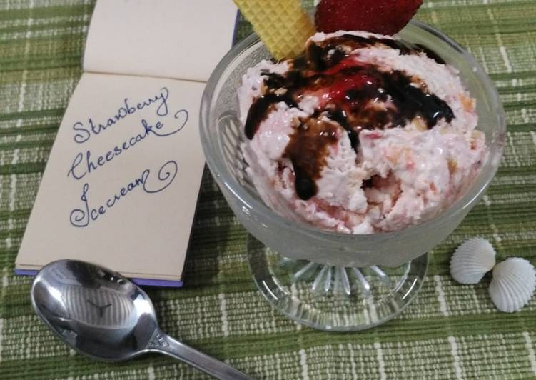 Step-by-Step Guide to Prepare Super Quick Homemade Strawberry cheesecake icecream