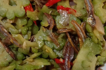 Cara Gampang Menyiapkan Tumis pare teri, Bisa Manjain Lidah