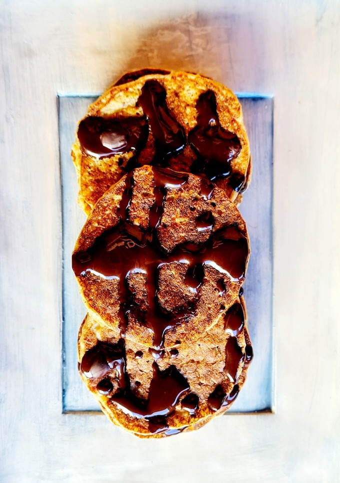 Una foto de Mini pancakes saludables 🥞 de pera y avena 🍐🥣 Hotcakes sin azúcar, sin edulcorante, sin balanza