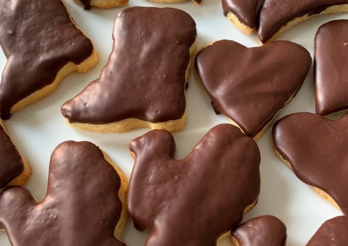 Steps to Prepare Homemade Chocolate-covered Cookies
