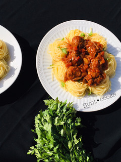 A picture of Meatball tomato sauce.