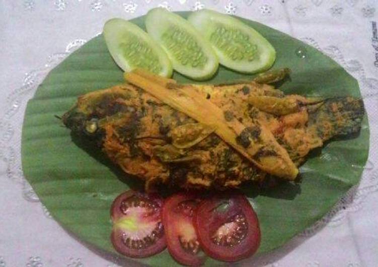 Cara buat Pepes Ikan Mas yang lezat dan Mudah Dibuat