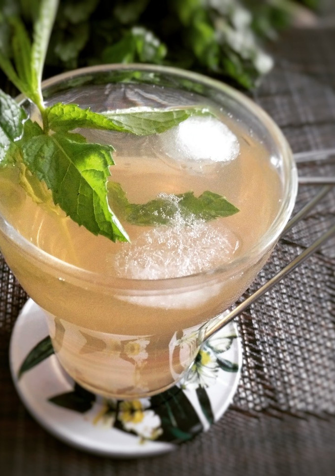 Una foto de Infusión de manzana y canela