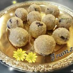 🍚Sooji Ladoo🍚 (rava or semolina ladoo or balls) A picture of 🍚Sooji Ladoo🍚 (rava or semolina ladoo or balls).