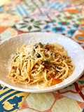Tagliatelle con ajito, guindilla, hinojo y cilantro