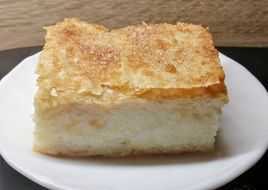 Görög grízes rétes bougatsa