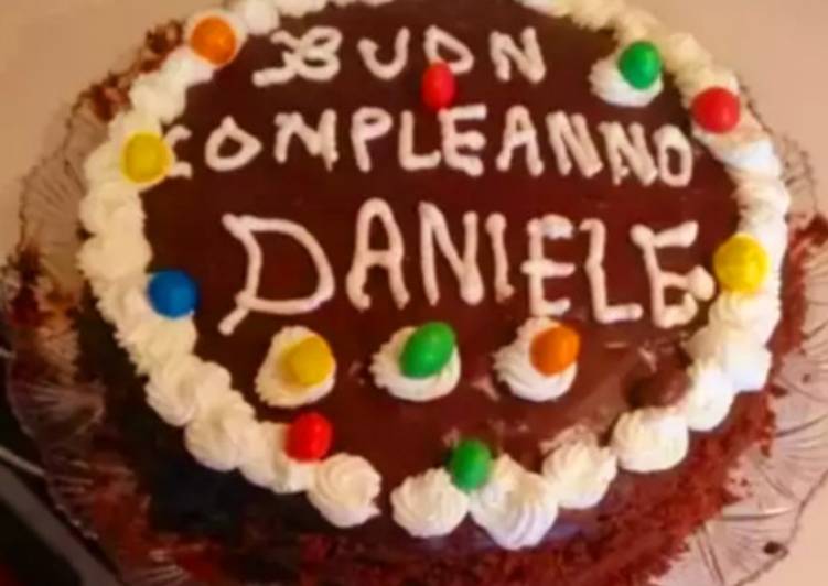 Step-by-Step Guide to Make Fatto in casa super veloce Torta di compleanno