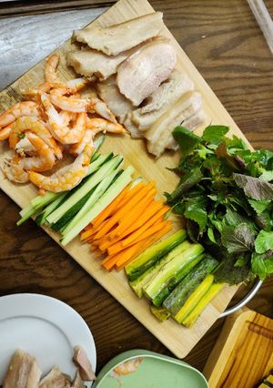 Hình của món Phở cuốn thập cẩm.