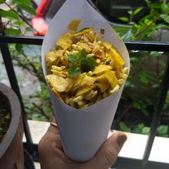 A picture of Chips mint churumuri.