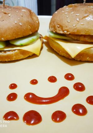 A picture of Paneer Burger.
