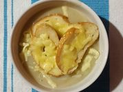 Una foto de sopa de la abuela