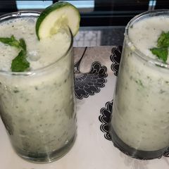 Cucumber mint refreshing juice A picture of Cucumber mint refreshing juice.