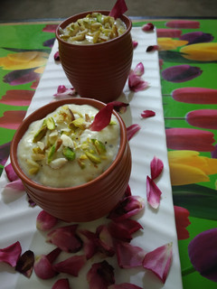 आलू ठंडाई फिरनी (Aloo thandai phirni recipe in Hindi) रेसिपी मुख्य फोटो