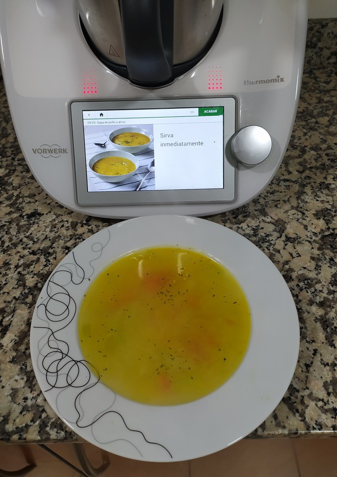 Una foto de Sopita de verduras echa en 25 minutos
