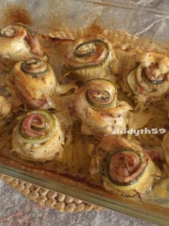 🧡Csirkemellrózsa cukkini és bacon szeletekkel (tepsis) - Jucus konyhájából🧡 recept fotója