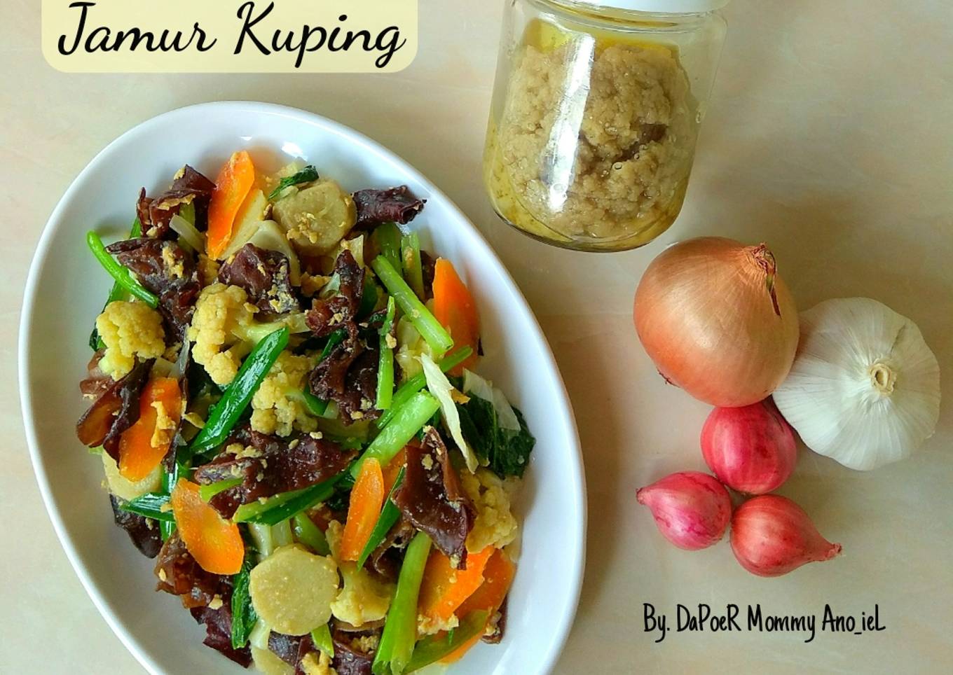 Capcay Goreng Jamur Kuping (Bumbu Dasar Putih)