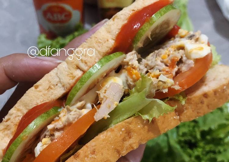 Tuna Sandwich 💛
