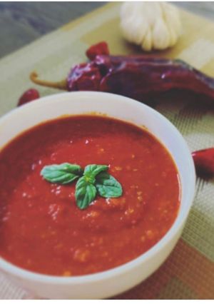 A picture of Schezwan sauce.