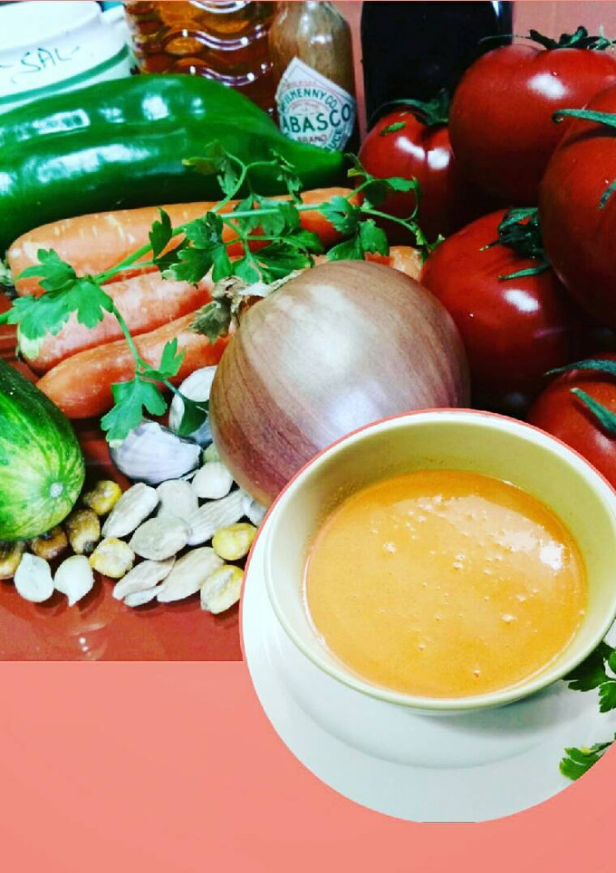 Una foto de Gazpacho andaluz a mi manera para Thermomix