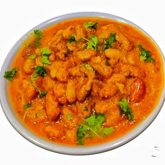 A picture of Halwai Style Rajma Masala.
