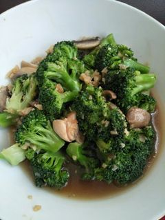 Foto resep Tumis Brokoli Jamur