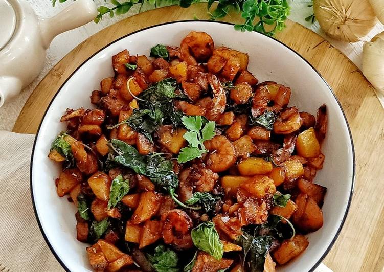 Bagaimana Menyiapkan Tumis kentang udang kemangi Anti Gagal