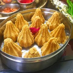 A picture of Besan(roasted chanadal) Modak.