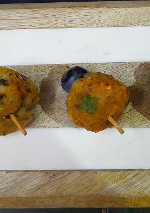 A picture of Aloo pops.