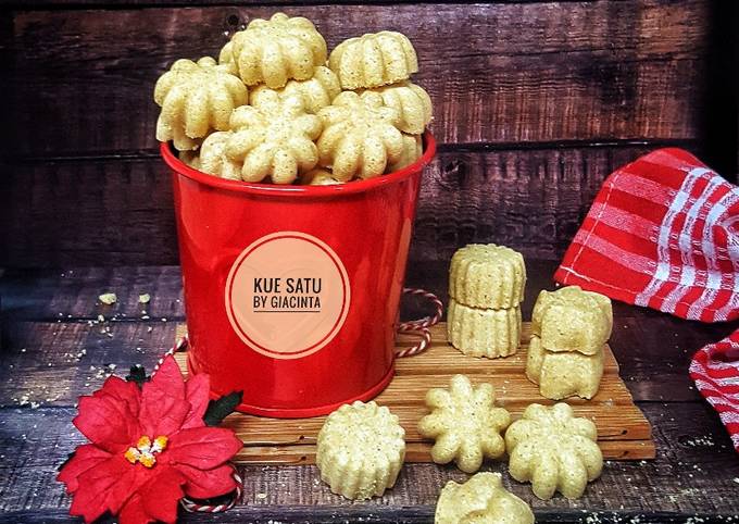 Bagaimana Membuat Kue Satu dari Kacang Hijau yang Lezat Sekali