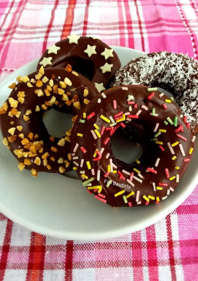 Una foto de Donuts de chocolate y yogur