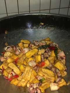 Foto resep Tumis Cumi Tahu