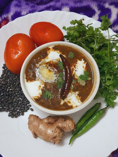 साबुत उड़द की दाल (sabut urad ki dal recipe in Hindi) रेसिपी मुख्य फोटो