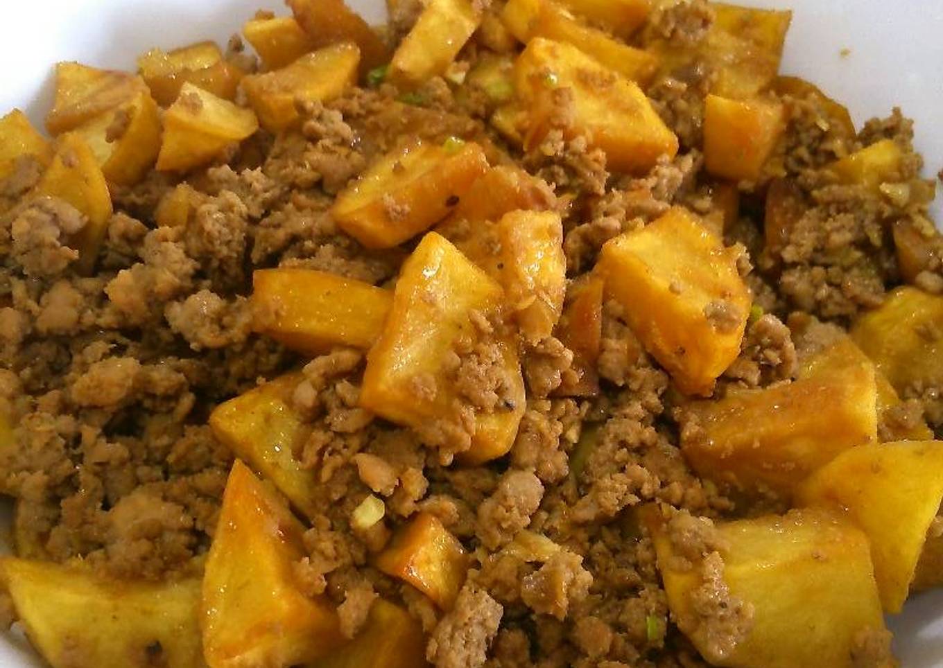 Kentang Ungkep Daging