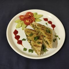 A picture of Chana masala sandwich.