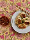 เกี๊ยวไส้ดอกกุ่ยช่ายเห็ดหูหนูควินัว- น้ำจิ้มประยุกต์ ไทยจีน🌶️🇹🇭🇨🇳