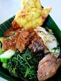 PECEL (Mixed Vegetable Salad with Spicy Peanut Sauce)