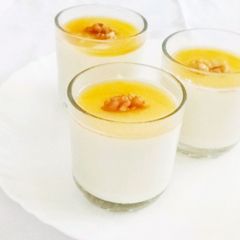 A picture of Yogurt Panna cotta.