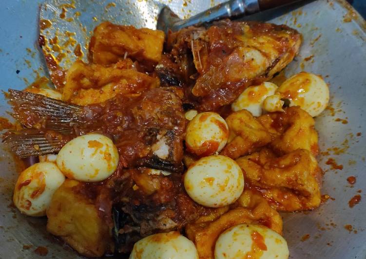 Resep Balado ikan tombro plus tahu dan telur puyuh, Lezat Sekali