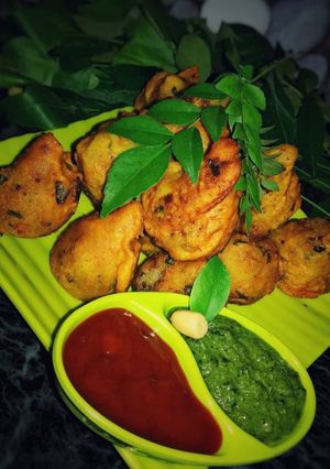 আলুর বড়া রেসিপির প্রধান ছবি