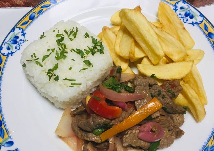 Lomo saltado de carne!!