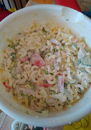 Tésztás csirkemell saláta recept fotója
