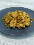 Merluza con cúrcuma