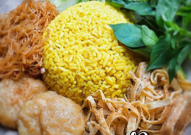 Cara Bikin Nasi kuning yang Enak Banget