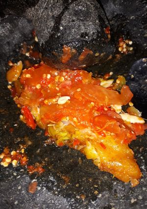 Foto resep Ayam geprek #Day11 #BikinRamadanBerkesan