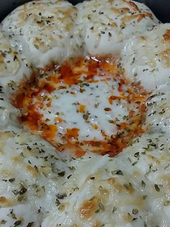 Una foto de Bolas de pizza 🍕 (pizza balls)