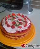 Light and Summery Strawberry Cake by Akis