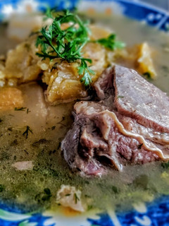Una foto de SOPAS De🐂Costilla de🐮Res y PATACÓN...!